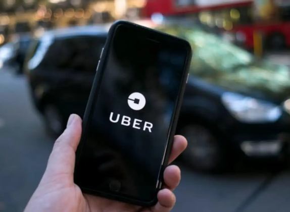 como contactar a un conductor de uber después del viaje